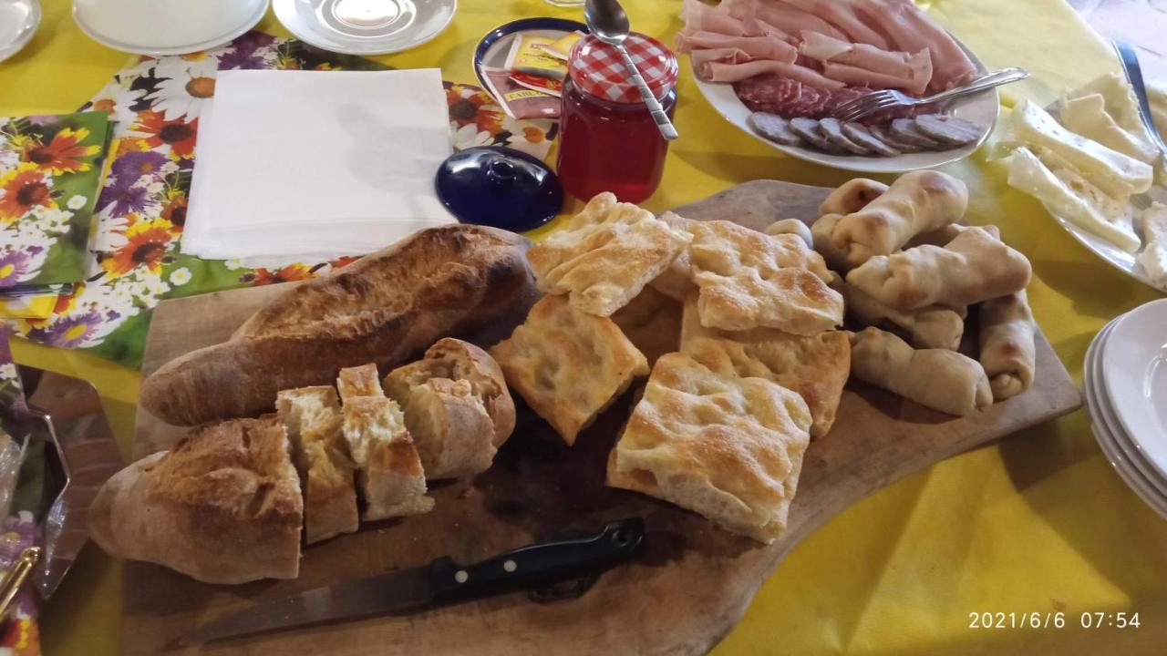 Cascina Boschetto Bed and Breakfast Saliceto Εξωτερικό φωτογραφία